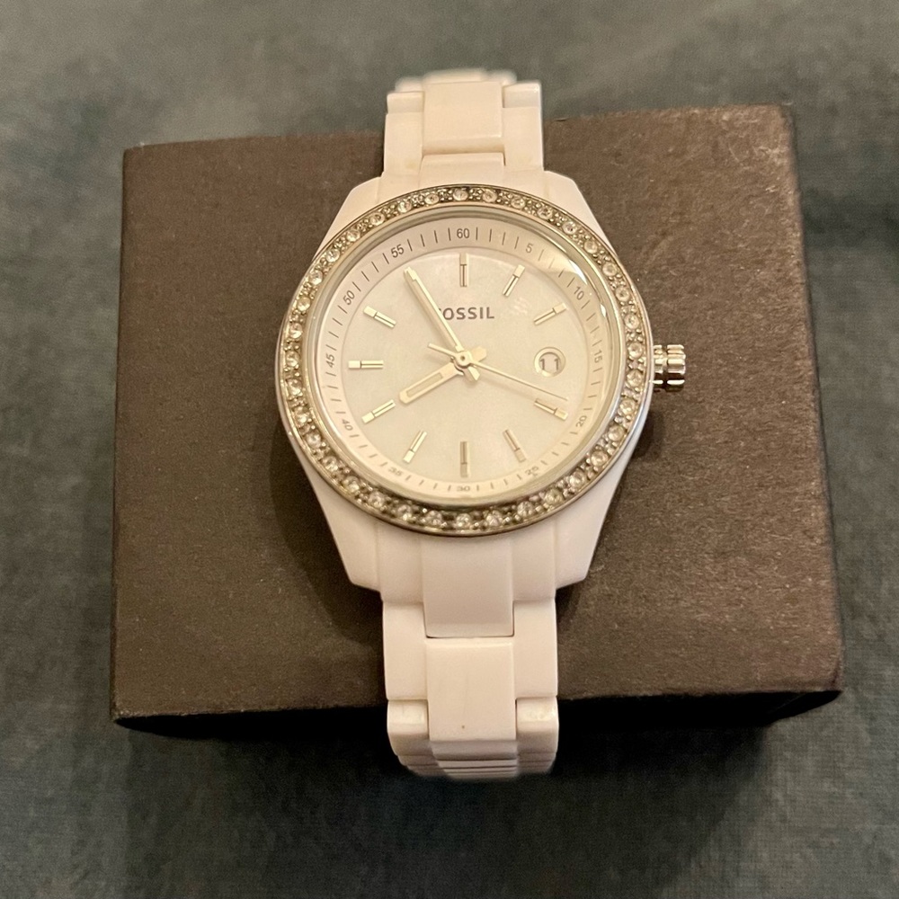 Fossil Watch - Picture 3 of 5